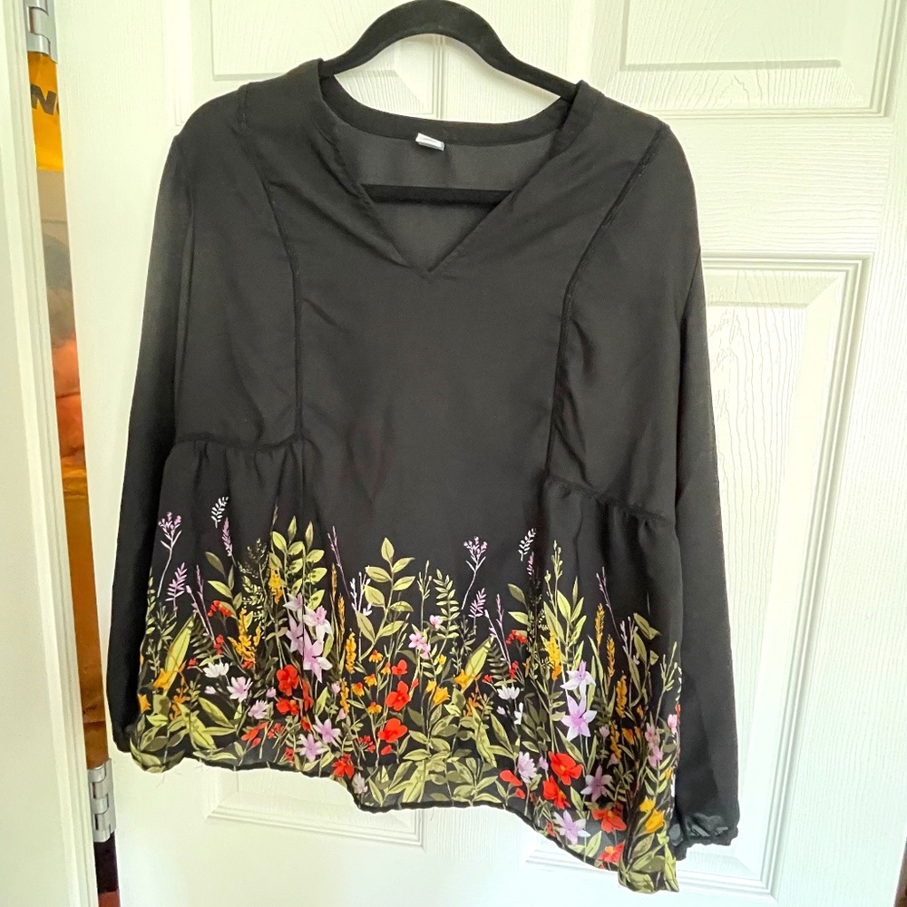 Old Navy Long Sleeve Floral Blouse